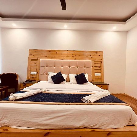The Radhika - A Luxury Resort In Mountains Manāli Extérieur photo