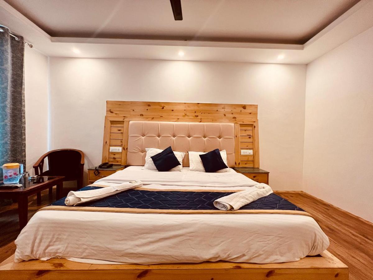 The Radhika - A Luxury Resort In Mountains Manāli Extérieur photo