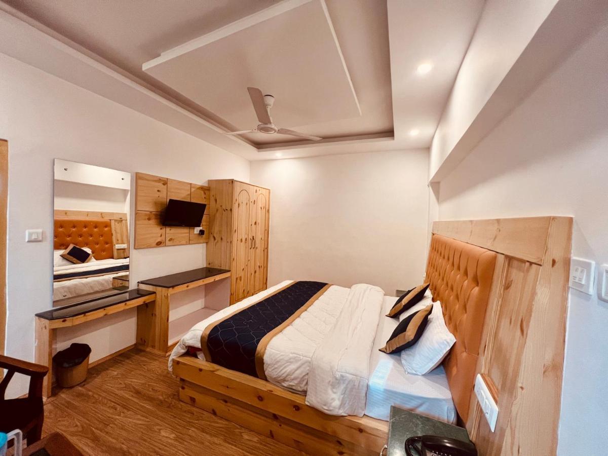The Radhika - A Luxury Resort In Mountains Manāli Extérieur photo